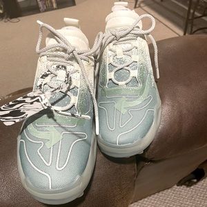 Off-White c/o Virgil Abloh sneakers